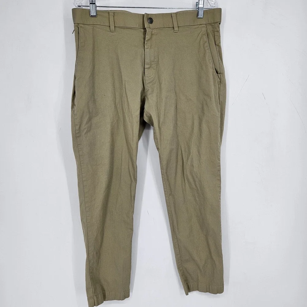Fabletics Pants Mens 34 Casual Classic Stretch Tan Khaki FLAWS